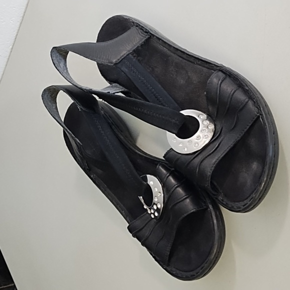 Black Sandals with Silver Detail Padded Sueded Insole Rubber Sole - Picture 13 of 16